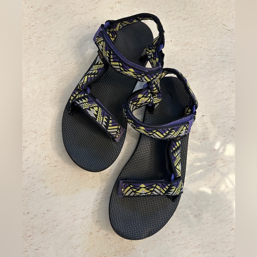 Women’s teva Sandals in Black and Purple